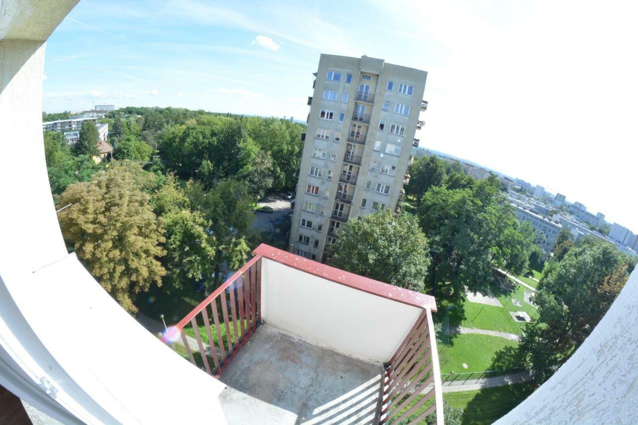 Ul. Ugorek Kolo Areny Apartment Krakau